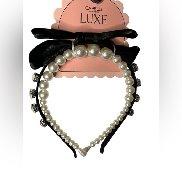 Capelli of New York Accessories - NWT Capelli New York LUXE Beautiful Black Bow and Pearl Headbands 2 Pack